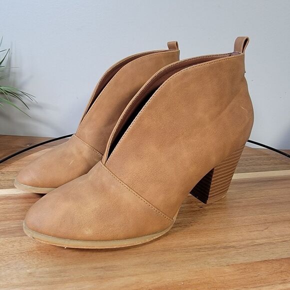 Weboo Slip on Ankle Boots Size 9 Contemporary Booties Vegan Leather - Picture 6 of 16